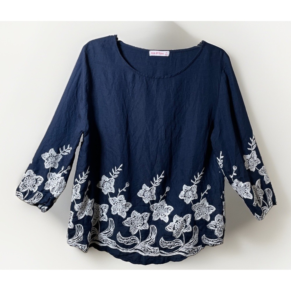 Ana & Rose Navy Blue Floral Embroidered 3/4 Sleeve Peasant Blouse Size Medium